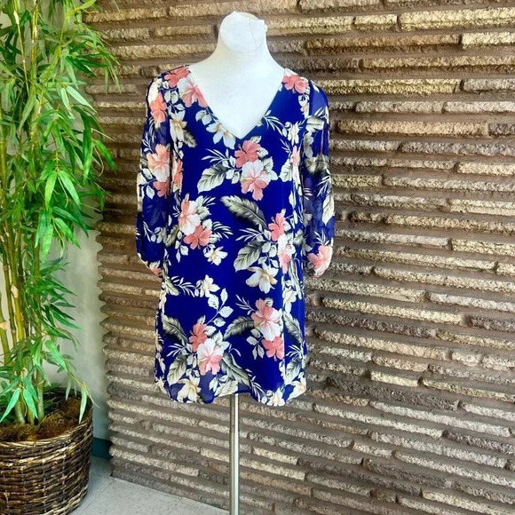 Lulu's Blue Floral Shifting Dears Cold Shoulder   Tunic Dress Size Small - Picture 8 of 8